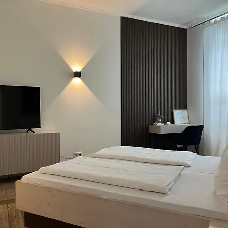 Loewenthor&hotel Hahn Gasthof
